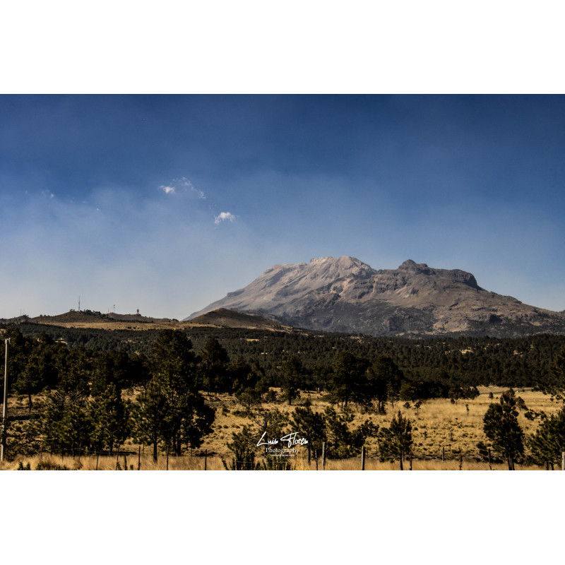 Iztaccíhuatl y Altzomoni Iztaccíhuatl y Altzomoni